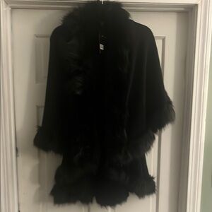 Elegant Black Fur-Trimmed Cape